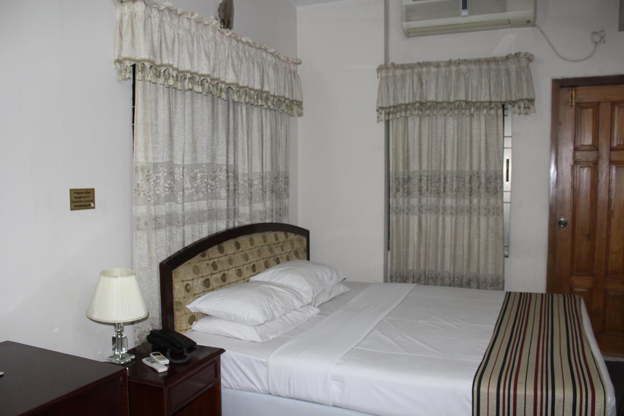 Hotel Uttara Dhaka Esterno foto